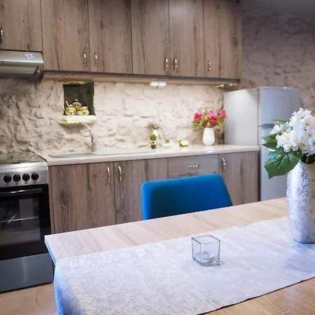 Cozy Stonehouse In κissamos